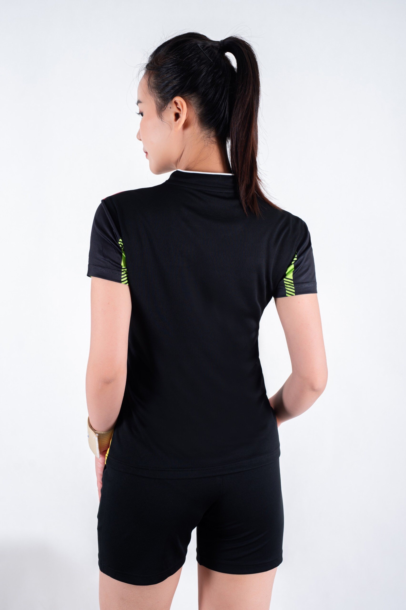 Áo bóng chuyền Nữ Hiwing Super 1 màu Đen